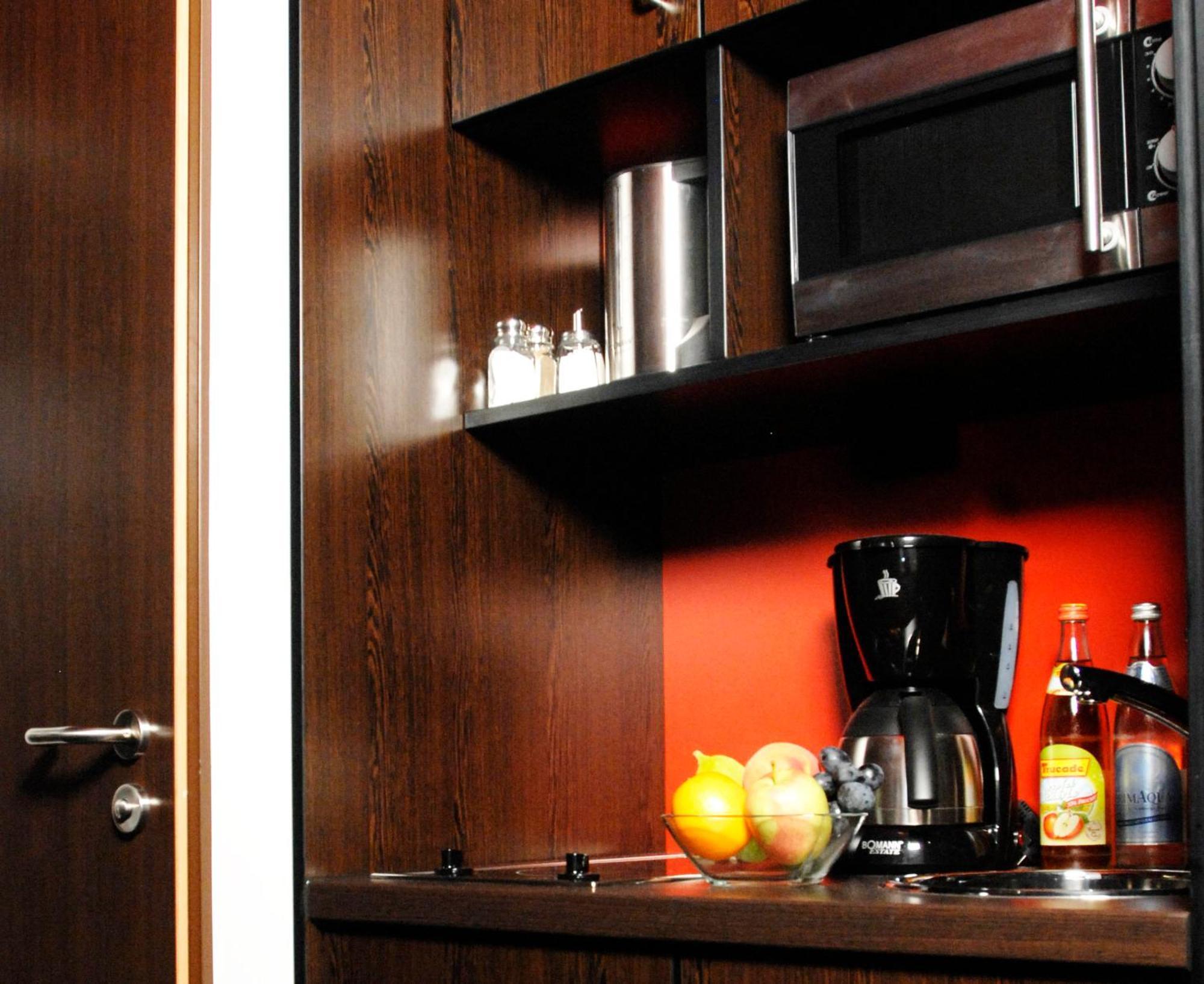 Stay2Munich Hotel&Serviced Apartments Brunnthal Exterior foto