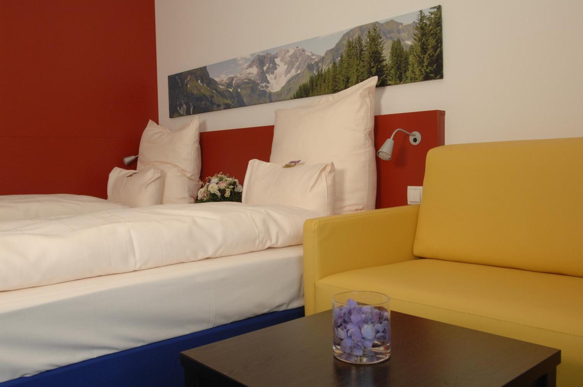 Stay2Munich Hotel&Serviced Apartments Brunnthal Exterior foto